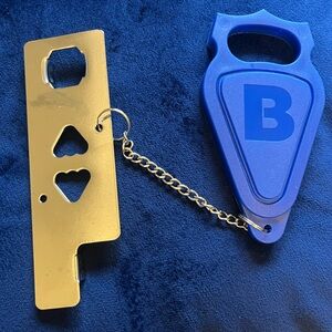 Portable Door Lock For Extra Security